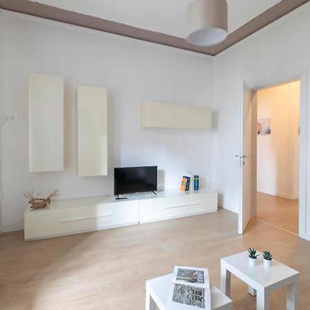 Casa Graziella - A 2 Passi Dal Centro E Stazione Di Werona Zewnętrze zdjęcie